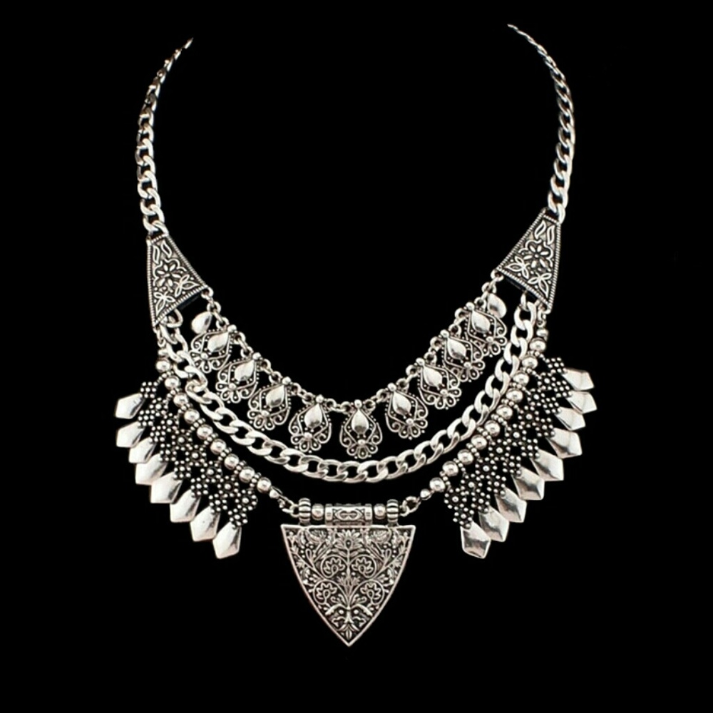 Bohemian Tribal Necklace - Picture 2 of 2